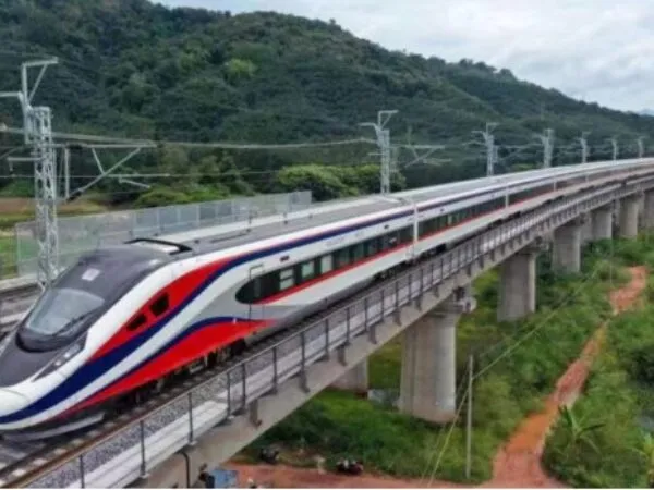 Chiang Rai to Vientiane: By Train